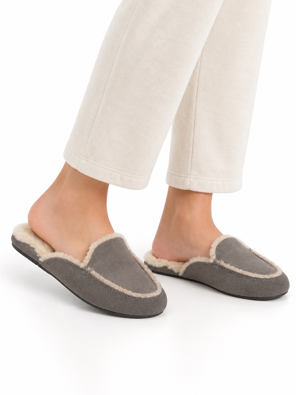 UGG Vintage Gray Suede Lane Slip-On Slippers Women’s Size 8